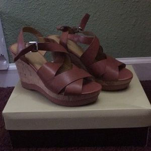 Women’s shiver platform 👡6.5